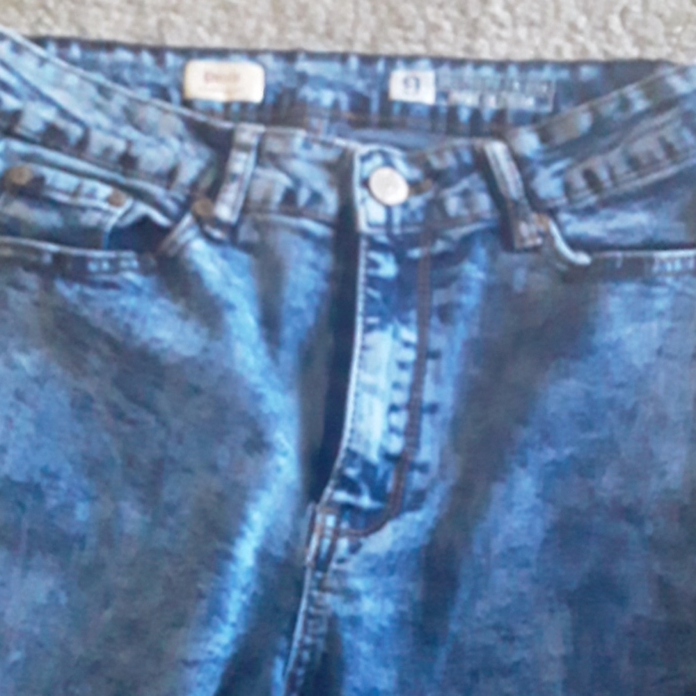 Jeans - Picture 3 of 4
